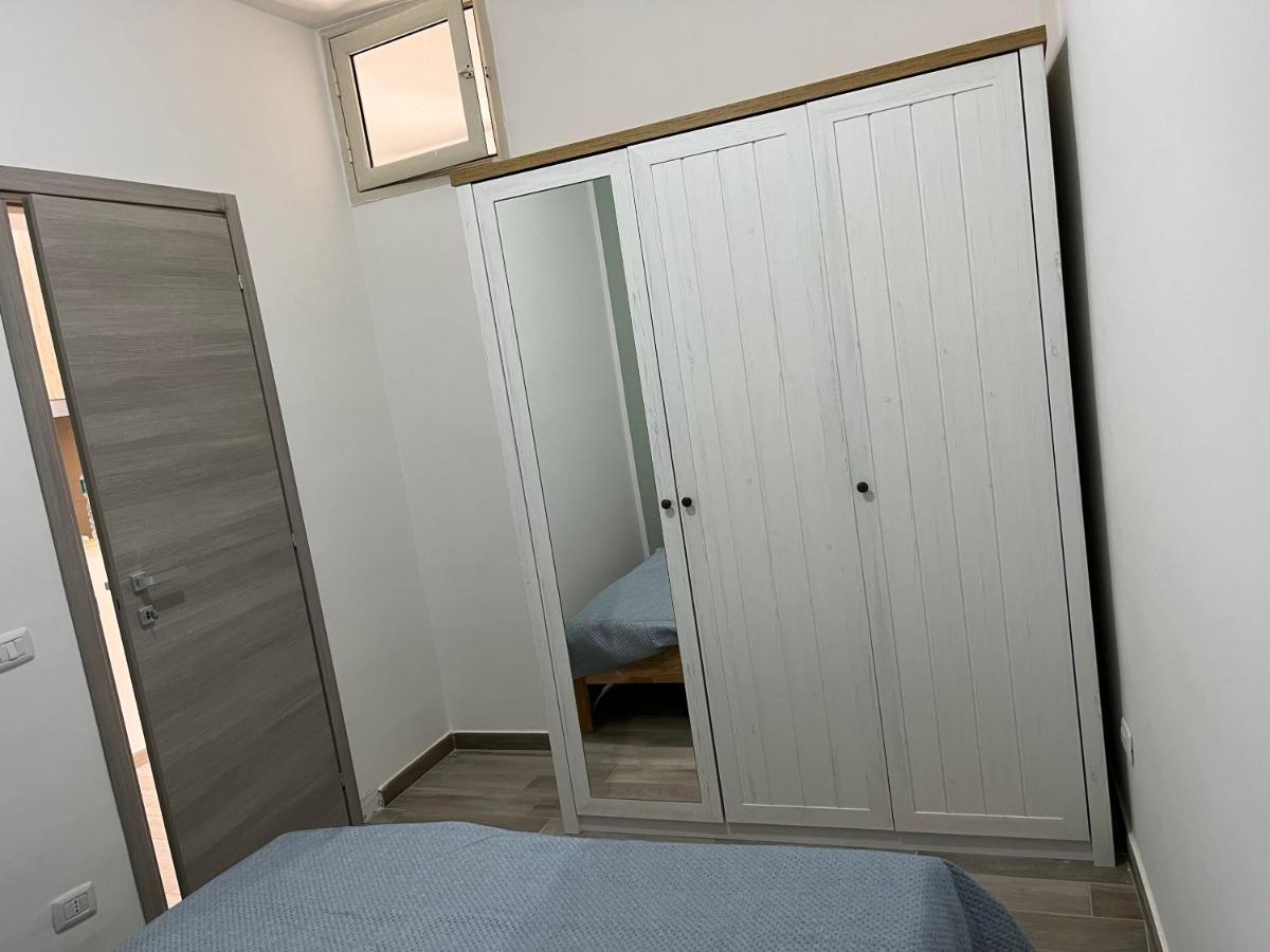 Casa Ai Tre Campanili Lägenhet Gela Exteriör bild