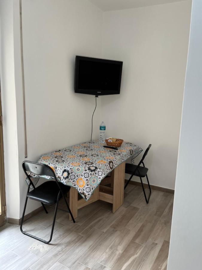 Casa Ai Tre Campanili Lägenhet Gela Exteriör bild